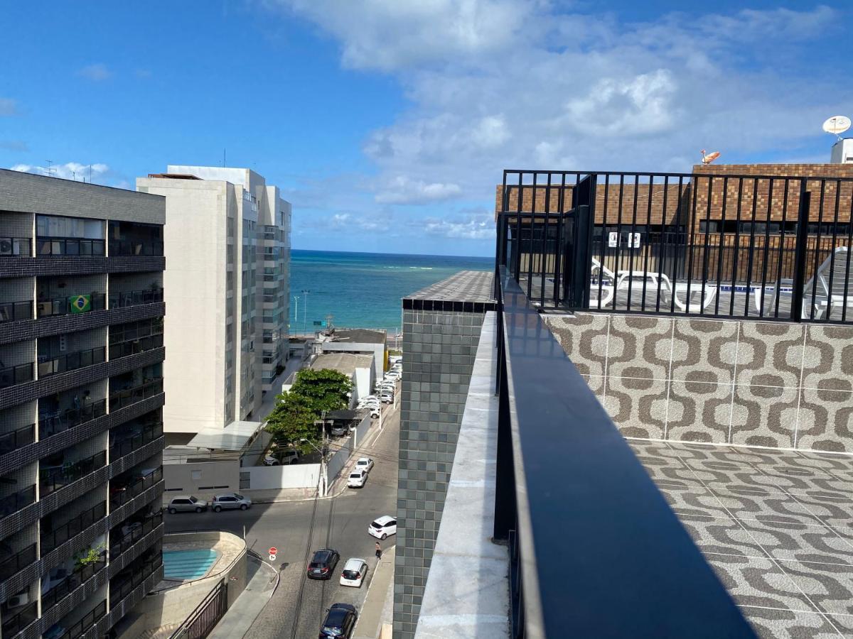 Lindo Apto A 200m Da Com Piscina Maceió